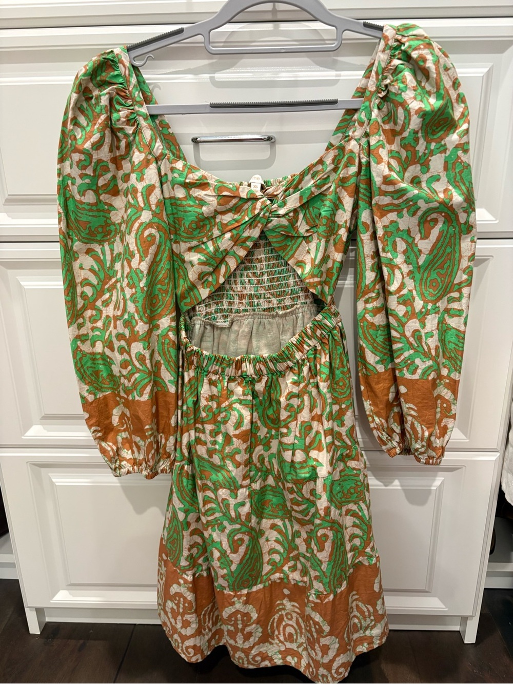 Paisley Puff-Sleeve Cutout Mini Dress in Green & Tan